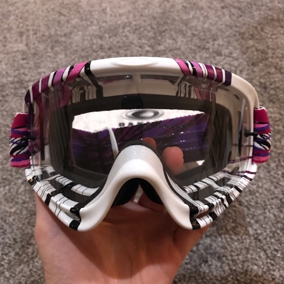 Oakley O-Frame MX Violet Rocker w/ Clear Goggles - Picture 2 of 16